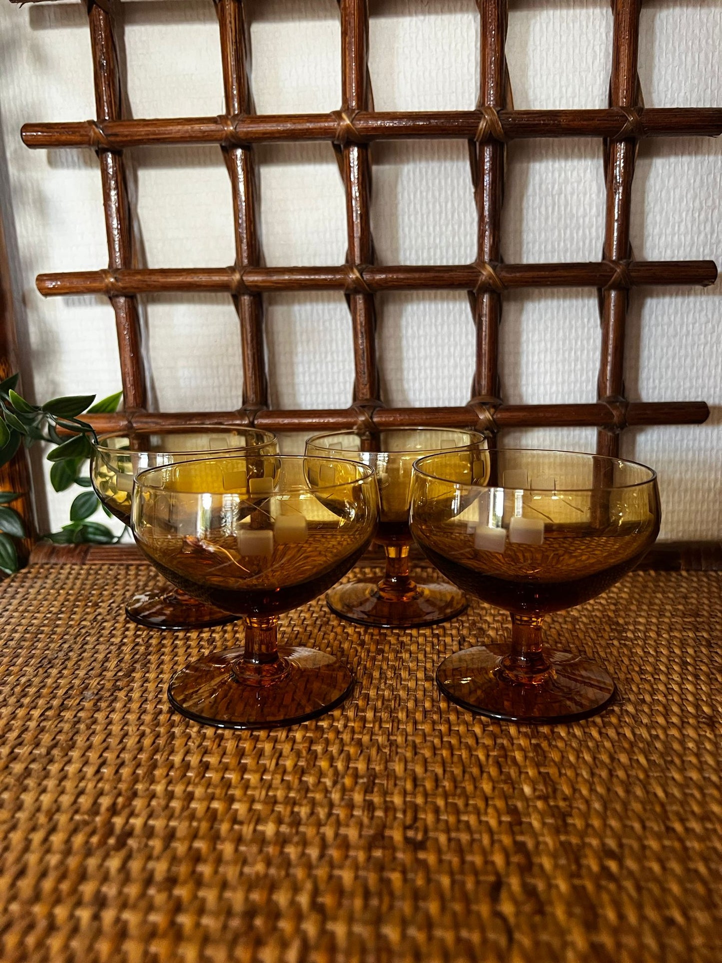 4 verres à armagnac ambrés (jaune)