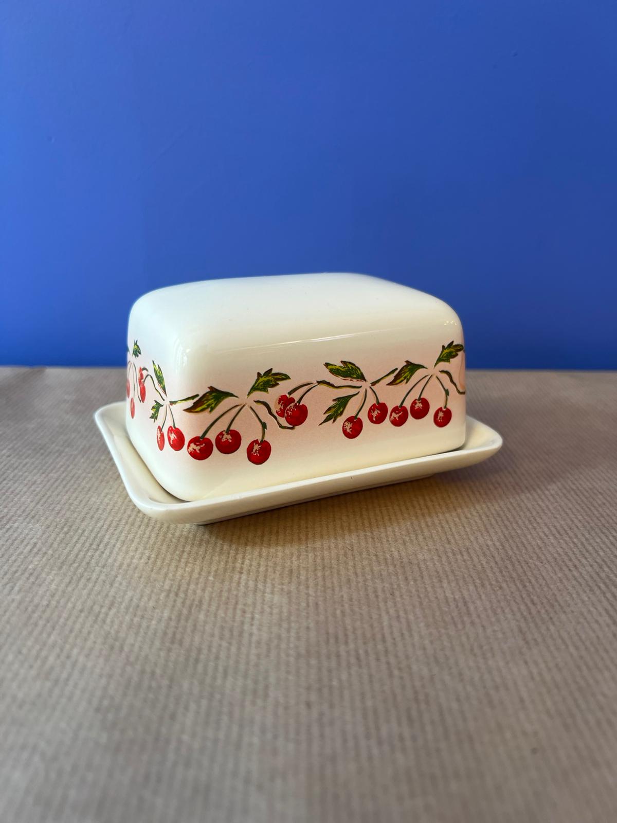 Petit beurrier (motif : cerises)