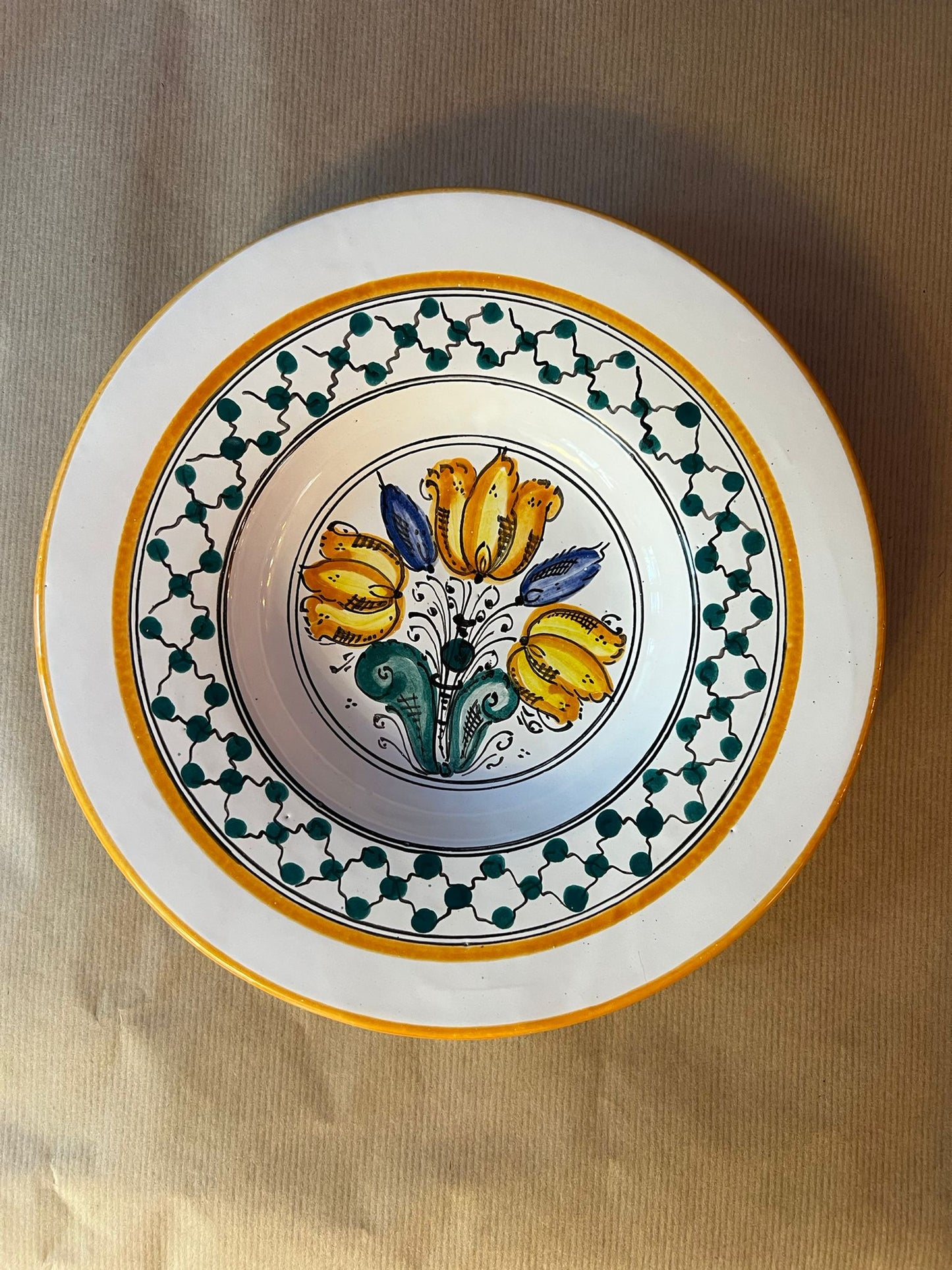 Assiette fleurie vintage (jaune)