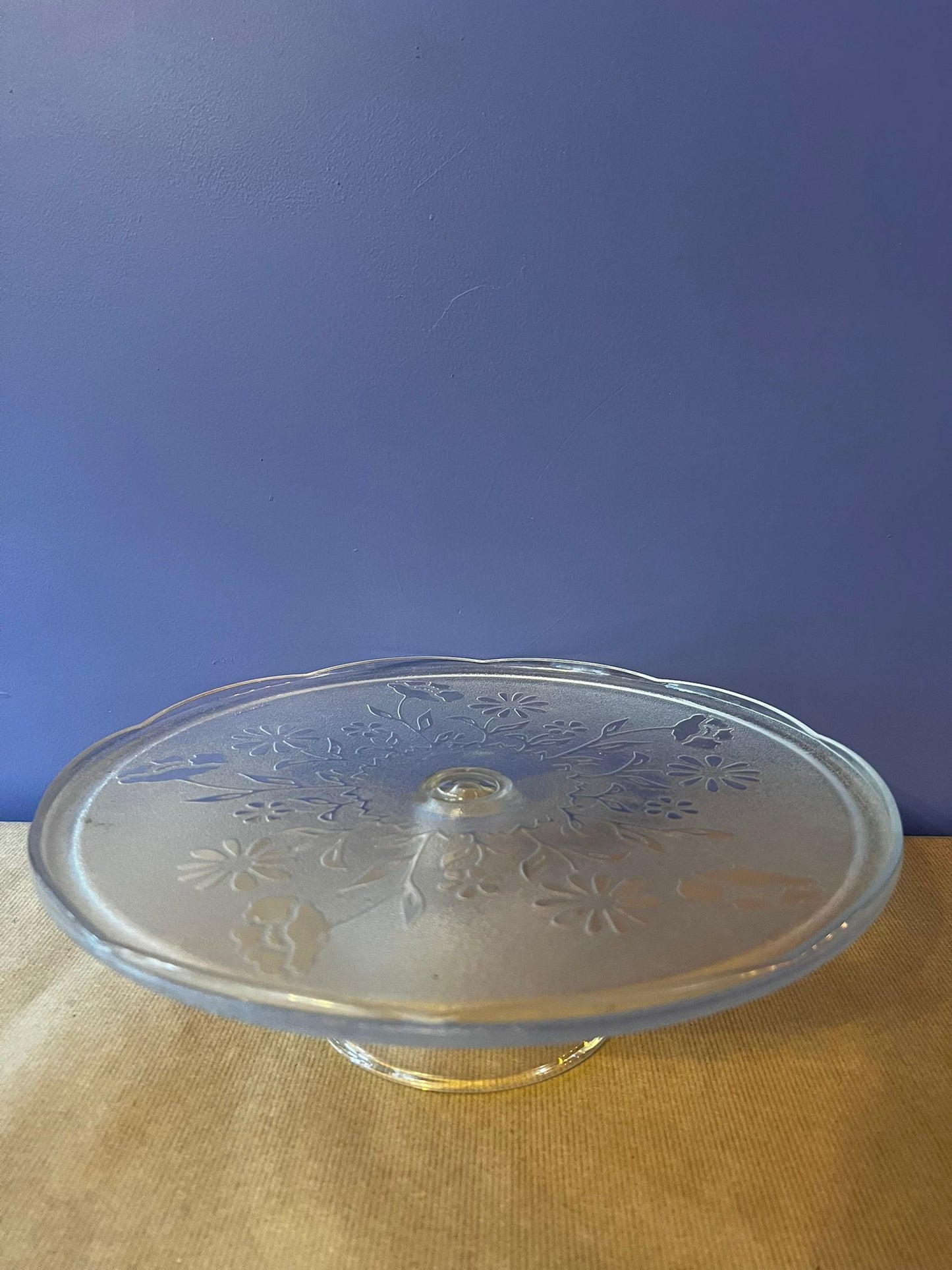 Présentoir à gateaux en verre