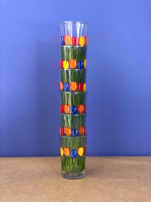 Verres tulipes rétro