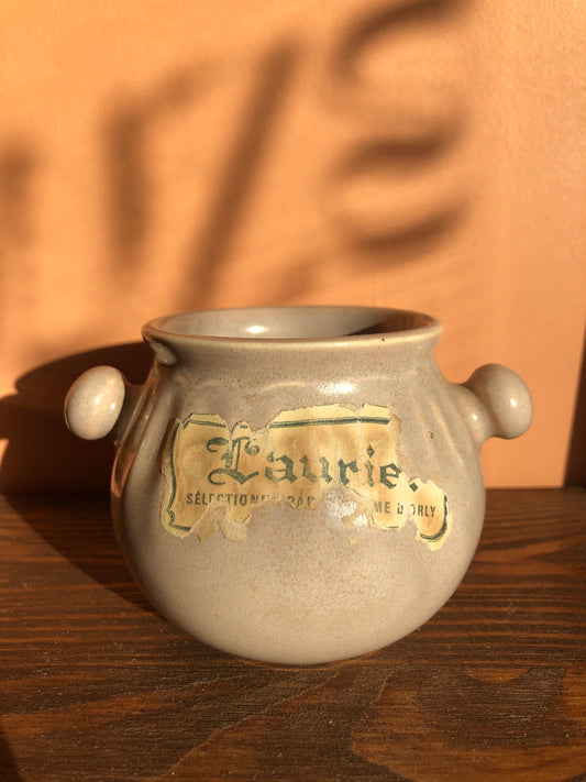 Petit pot à étiquette vintage