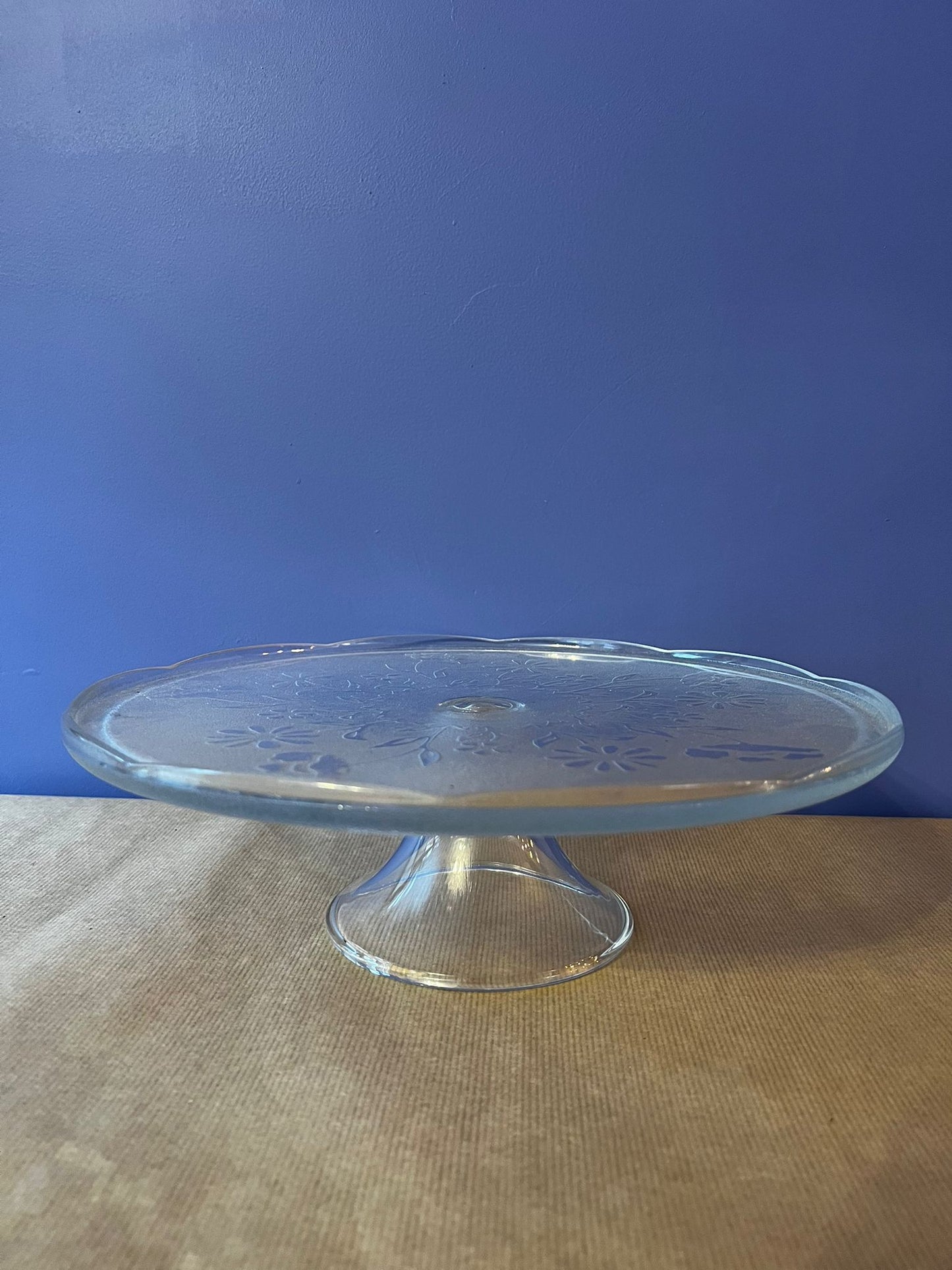 Présentoir à gateaux en verre